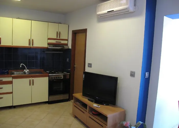 Center - Near The Central Bus Station Apartment *