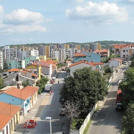 Center - Near The Central Bus Station Pula