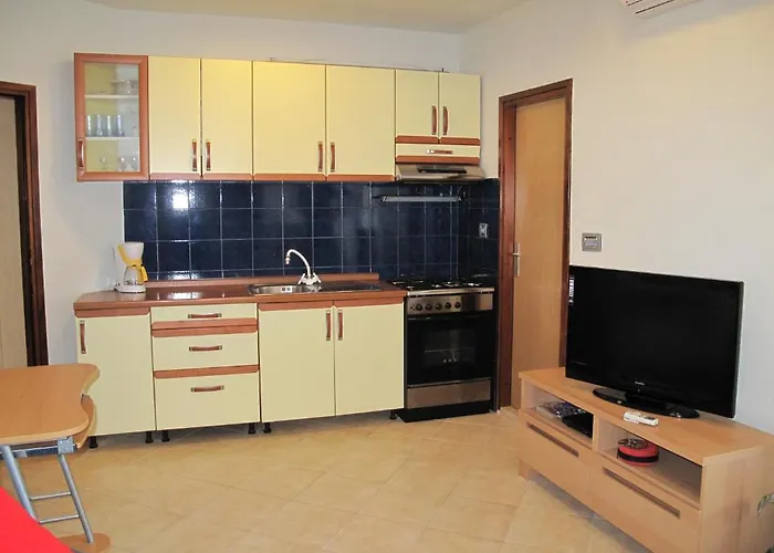 Center - Near The Central Bus Station